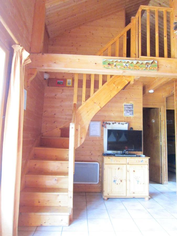 Les Chalets De La Vigne Grande Saint-Floret ภายนอก รูปภาพ