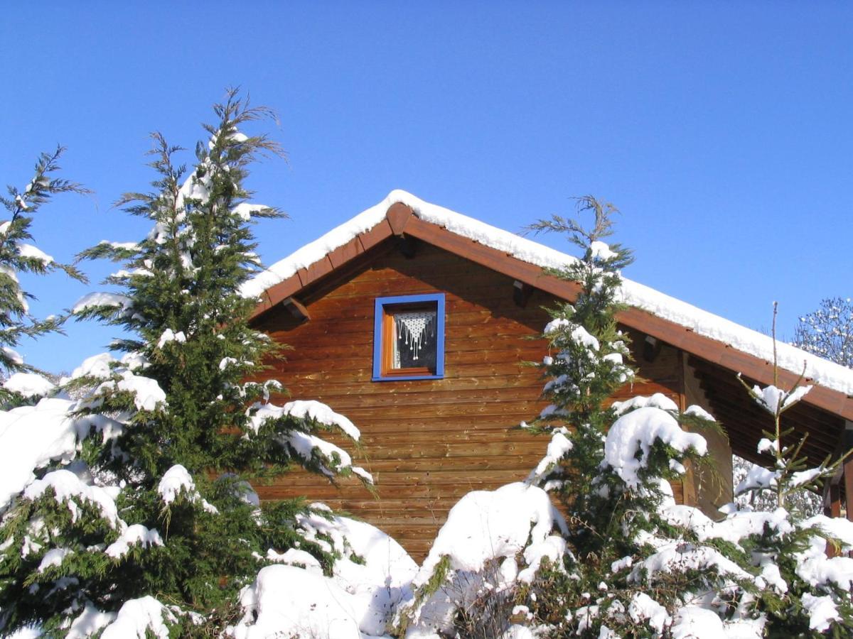 Les Chalets De La Vigne Grande Saint-Floret ภายนอก รูปภาพ