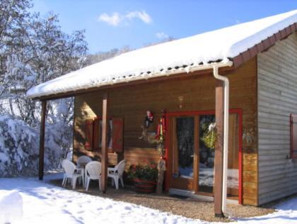 Les Chalets De La Vigne Grande Saint-Floret ภายนอก รูปภาพ