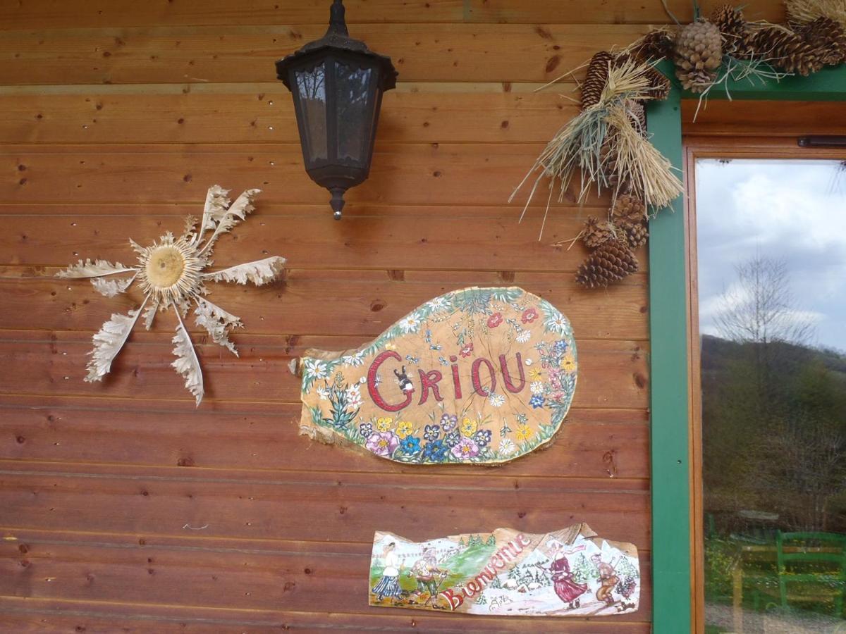 Les Chalets De La Vigne Grande Saint-Floret ภายนอก รูปภาพ