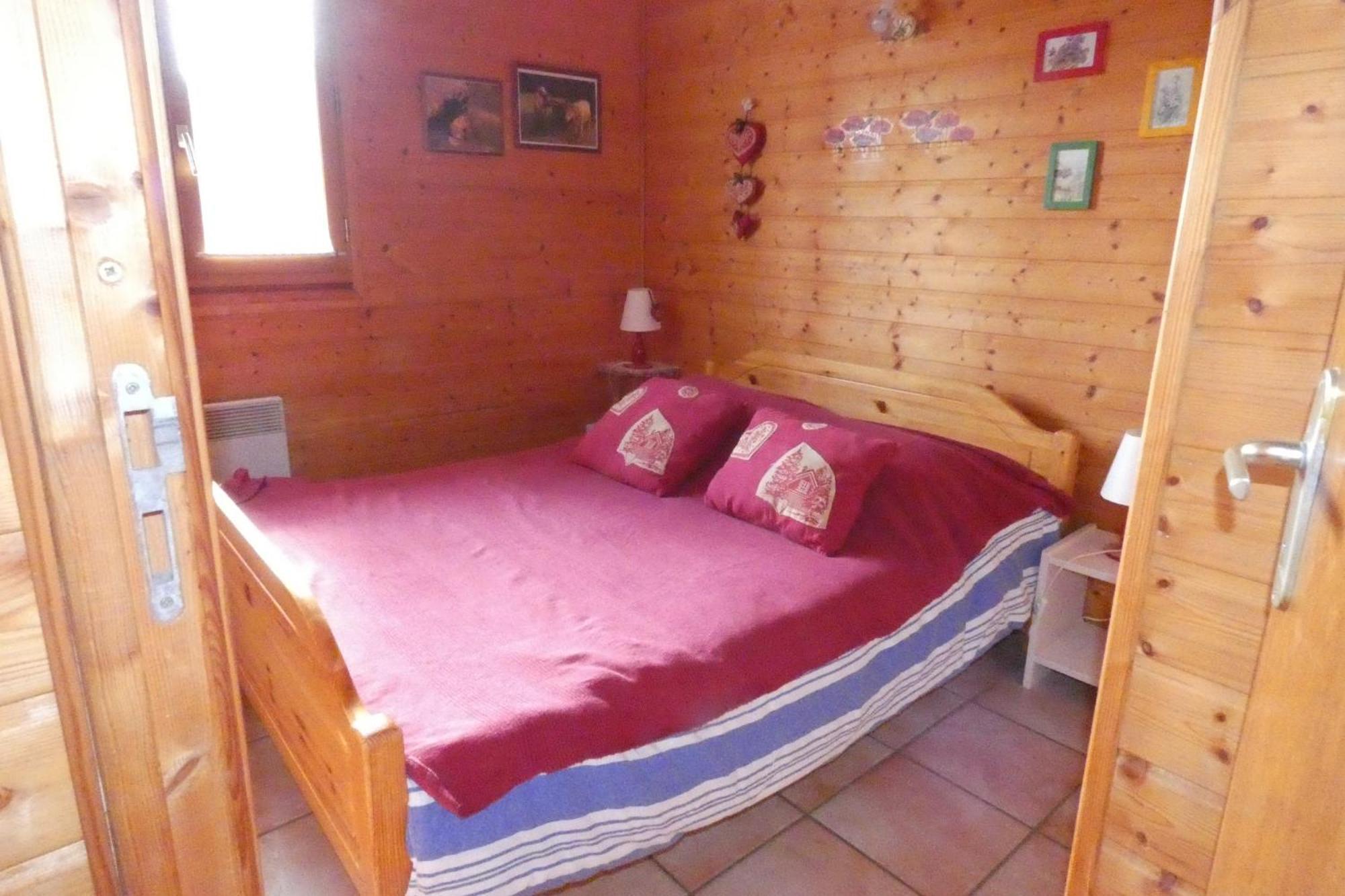 Les Chalets De La Vigne Grande Saint-Floret ภายนอก รูปภาพ
